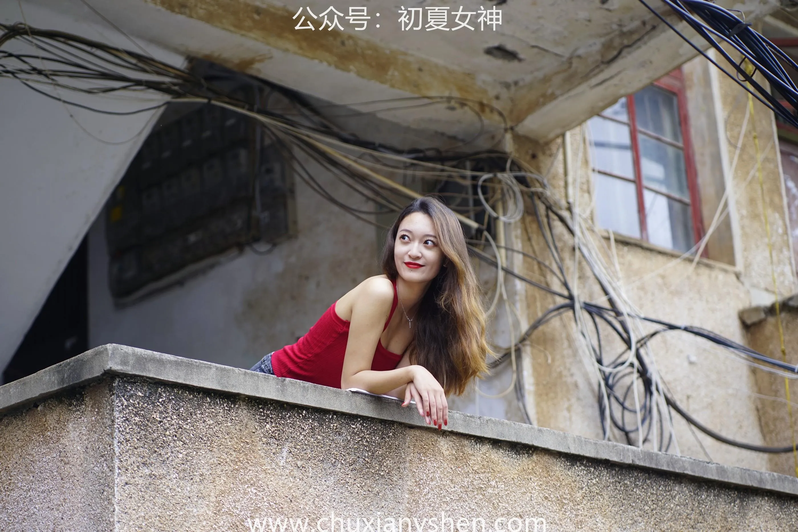 初夏女神 NO.045 依依 复古街头 [130P]插图